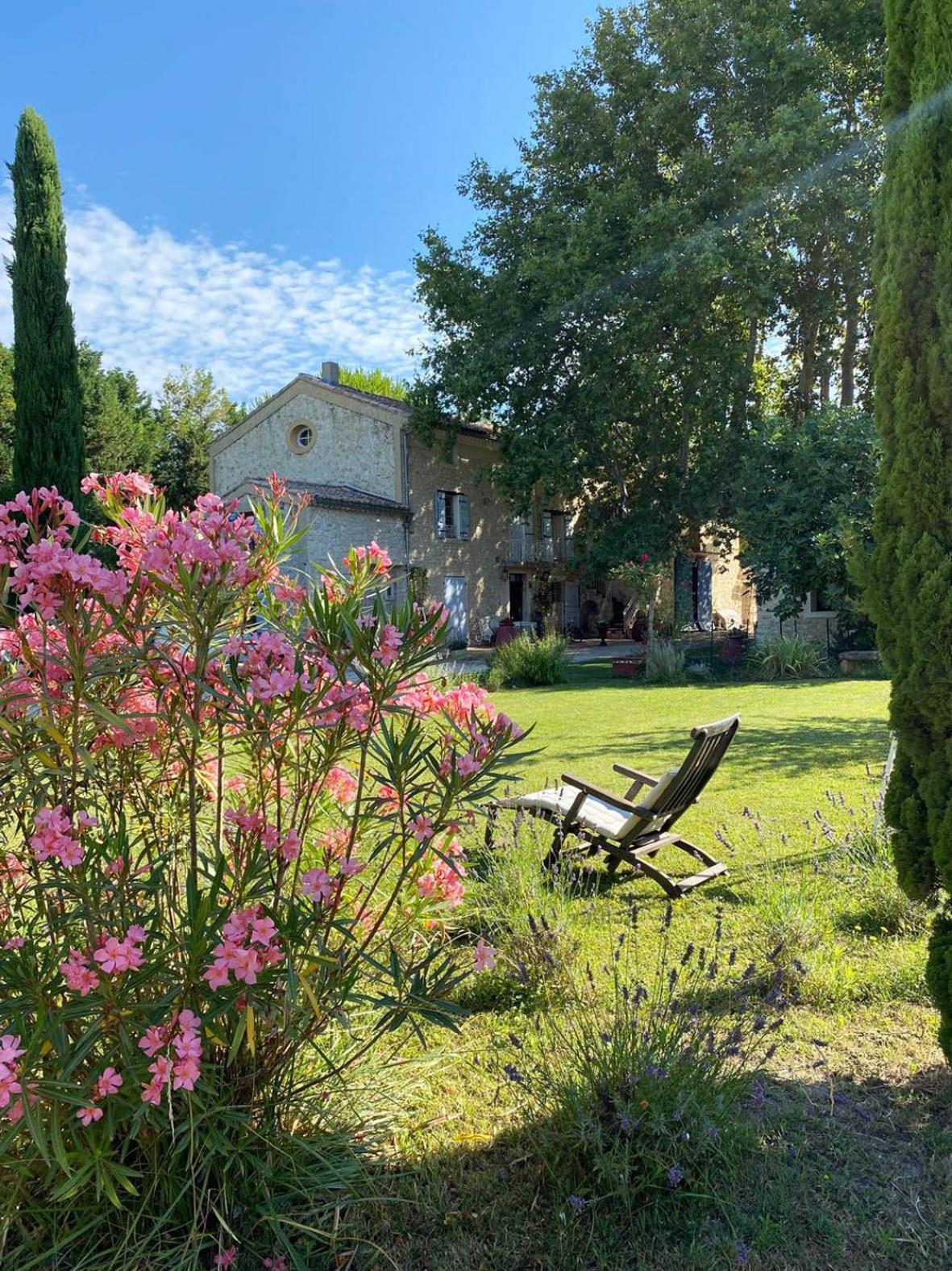 Maison D'Hotes, Superbe Et Spacieuse ,Dans Un Cadre Charmant Calme Et Verdoyant 페른느 레 퐁텐느 외부 사진